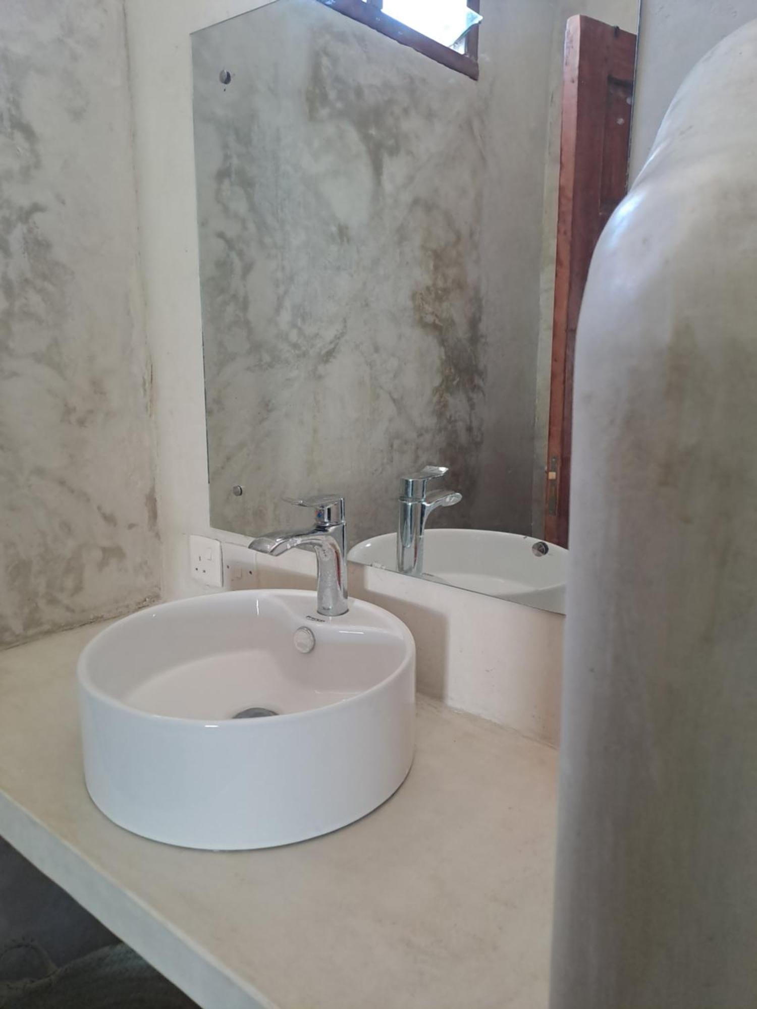 Kaleb'S Beachfront Serviced Studio Apartments Malindi Exterior foto