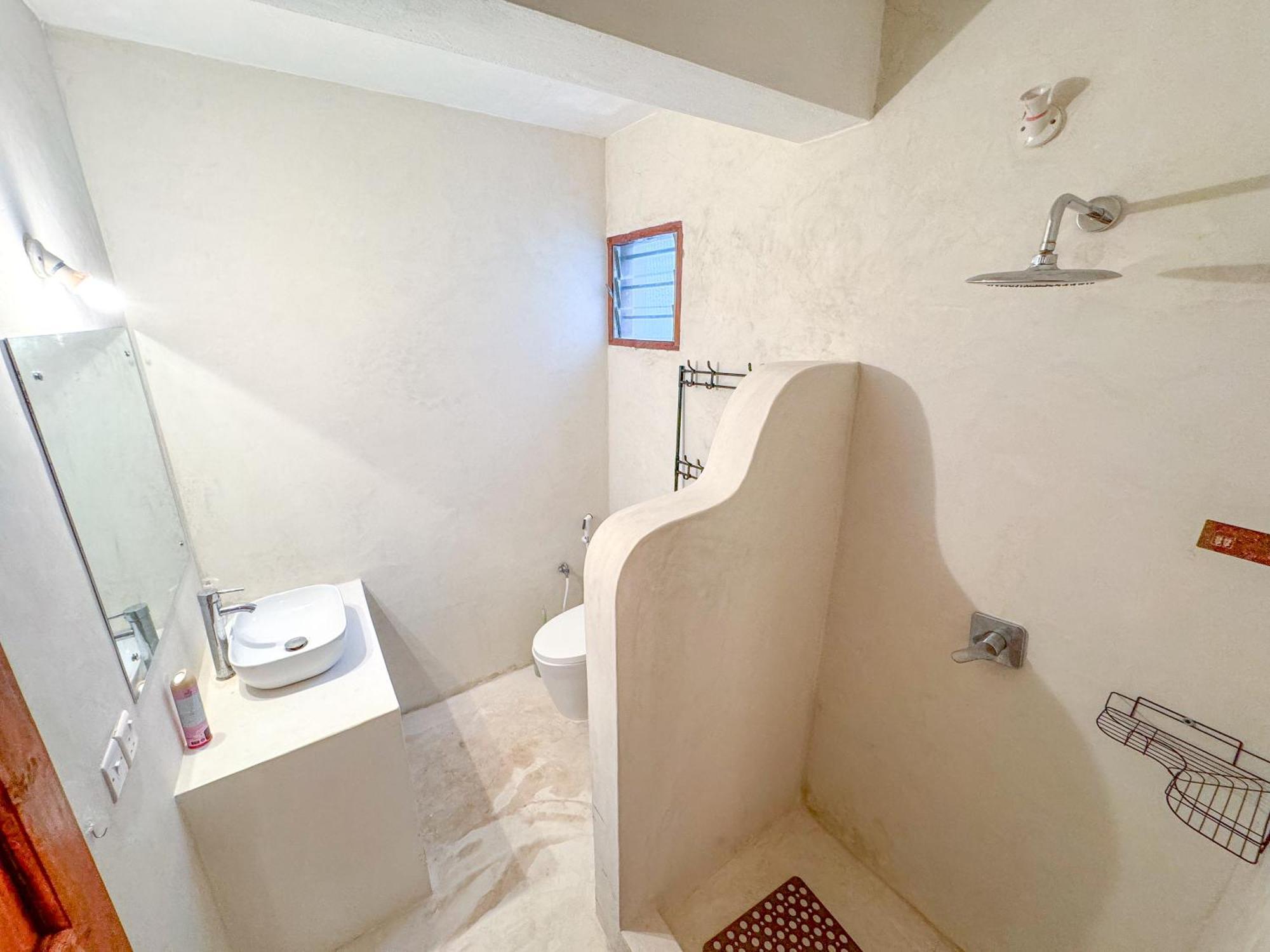 Kaleb'S Beachfront Serviced Studio Apartments Malindi Exterior foto