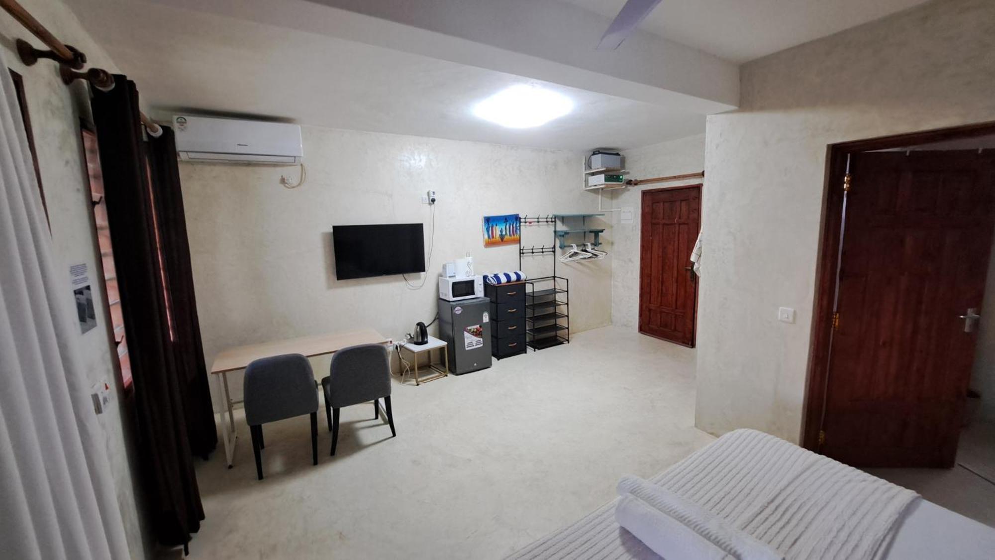 Kaleb'S Beachfront Serviced Studio Apartments Malindi Exterior foto