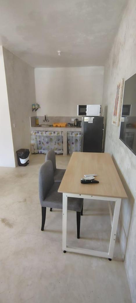 Kaleb'S Beachfront Serviced Studio Apartments Malindi Exterior foto